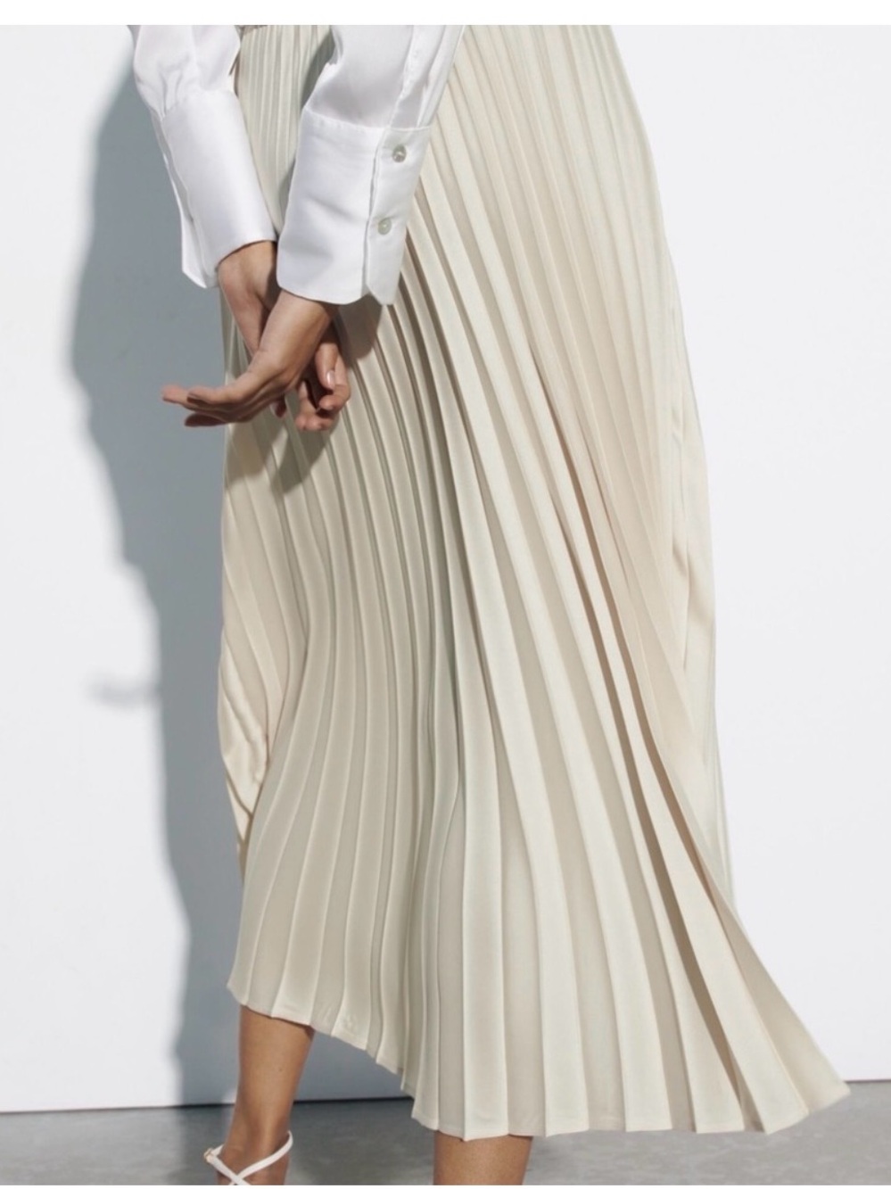 ZARA NEW WOMAN SS23 ECRU PLEATED MIDI SKIRT